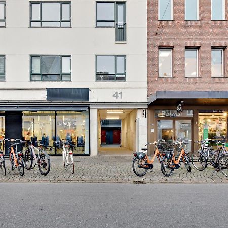 Sanders Fjord - Dreamy One-Bedroom Apartment In Center Of ロスキレ エクステリア 写真